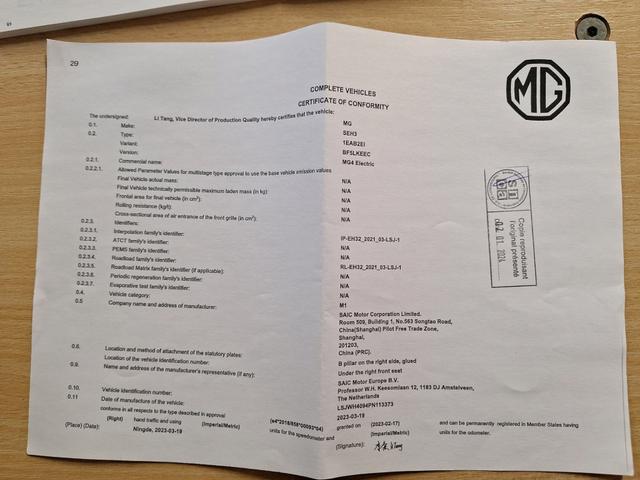 MG MG4 Luxury 4 