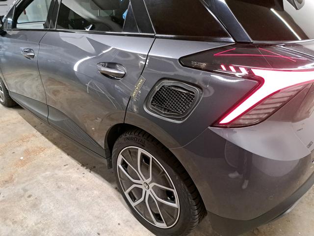 MG MG4 Luxury 4 