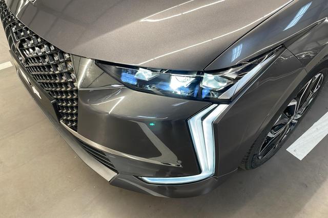 DS Automobiles 4 PureTech 130 EAT8 Rivoli 