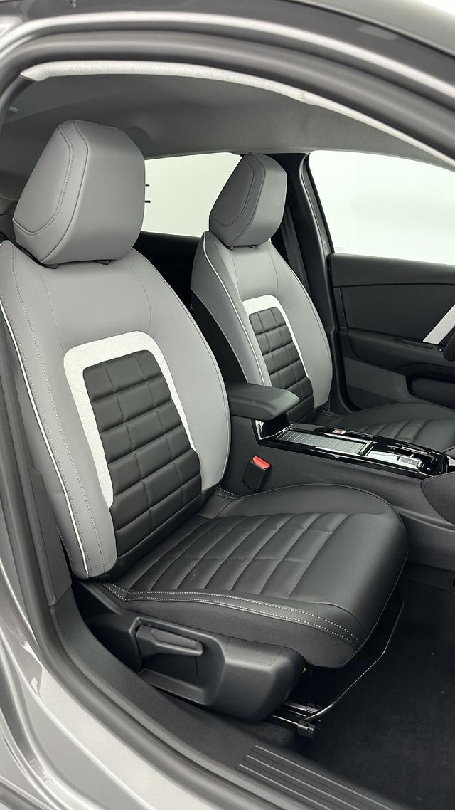 Citro&euml;n C4 MAX 