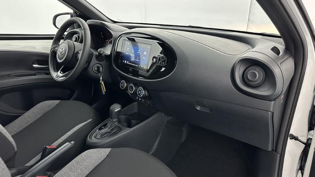Toyota Aygo Dynamic (X) 