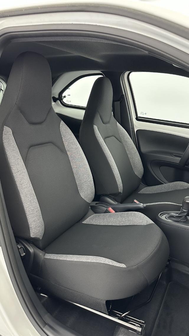 Toyota Aygo Dynamic (X) 