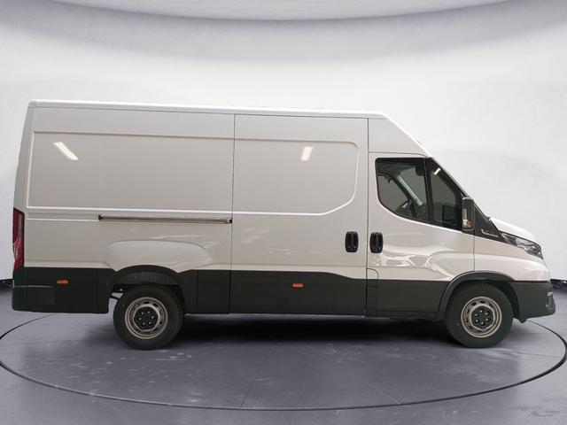 Iveco Daily 35S16 Hi-Matic 