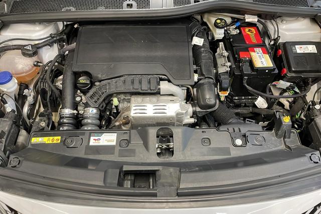 Peugeot 2008 PureTech 100 S&S BVM6 Allure 