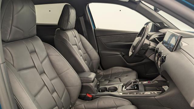 DS Automobiles 3 Crossback E-TENSE GRAND CHIC 