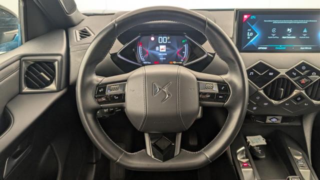 DS Automobiles 3 Crossback E-TENSE GRAND CHIC 