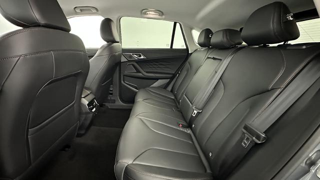 MG EHS Luxury 