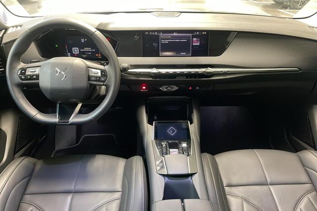 DS Automobiles 4 PureTech 130 EAT8 Rivoli 