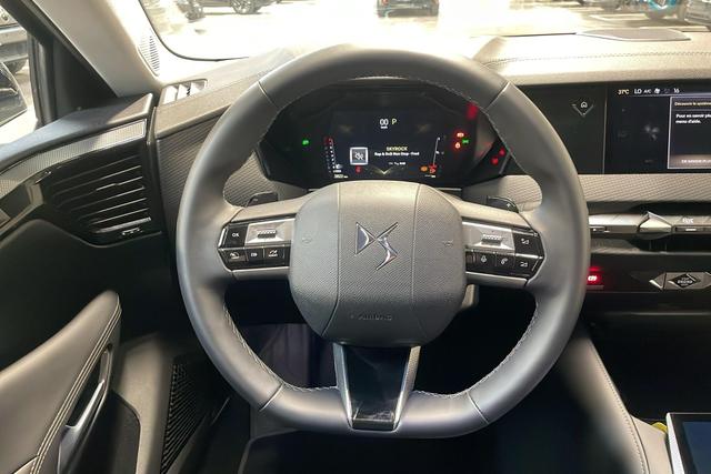 DS Automobiles 4 PureTech 130 EAT8 Rivoli 
