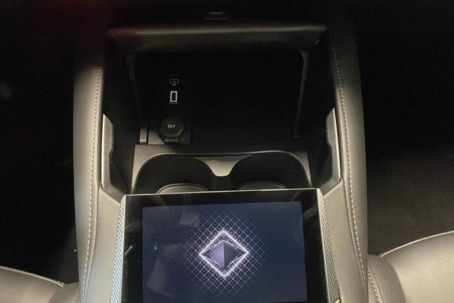 DS Automobiles 4 PureTech 130 EAT8 Rivoli 