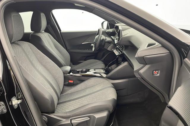 Peugeot 2008 50 kWh 136 ch Allure 