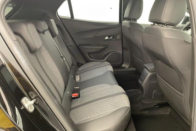 Peugeot 2008 50 kWh 136 ch Allure 