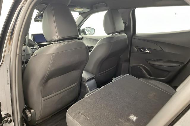 Peugeot 2008 50 kWh 136 ch Allure 