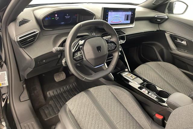 Peugeot 2008 50 kWh 136 ch Allure 