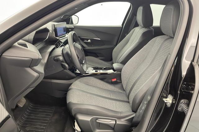 Peugeot 2008 50 kWh 136 ch Allure 