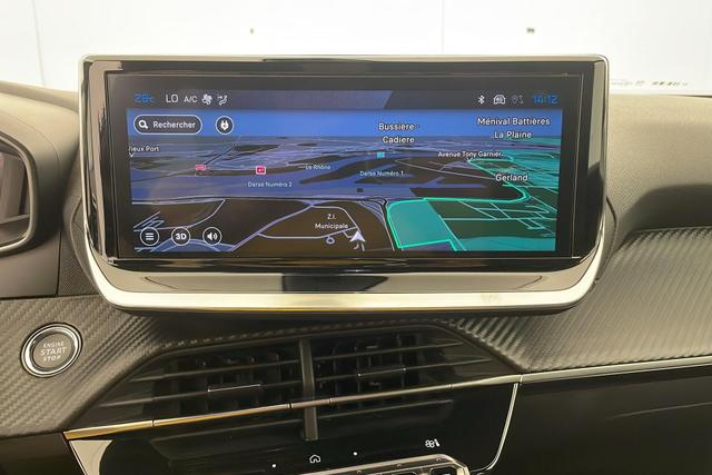 Peugeot 2008 50 kWh 136 ch Allure 