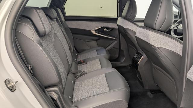 Peugeot 5008 HYBRID 145 CH E-DCS6 ALLURE 