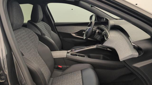 Peugeot 3008 Hybrid 145 e-DCS6 Allure 