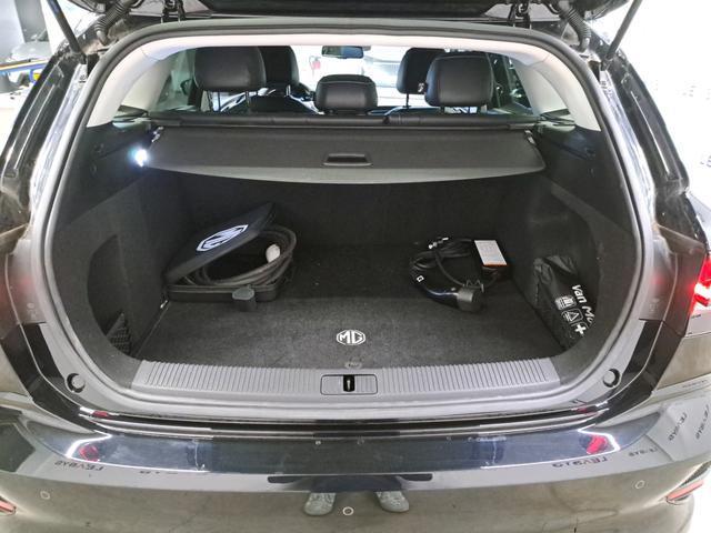 MG MG5 Luxury 