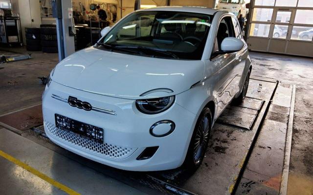 Fiat 500e 3+1 - 42 kWh