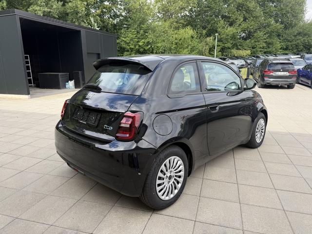 Fiat 500e 3+1 42 kWh 