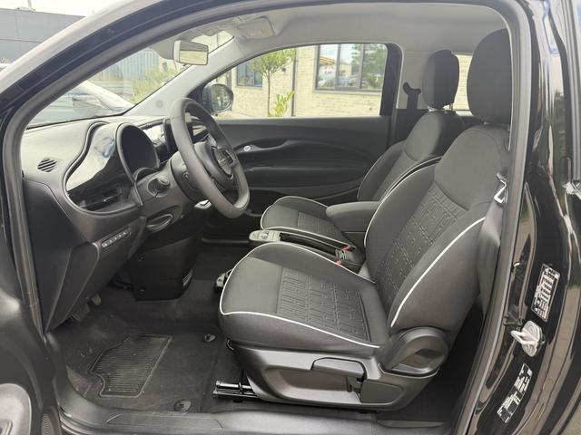 Fiat 500e 3+1 42 kWh 