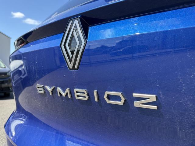 Renault Symbioz Iconic 
