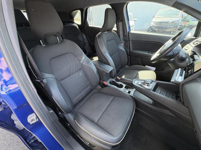 Renault Symbioz Iconic 