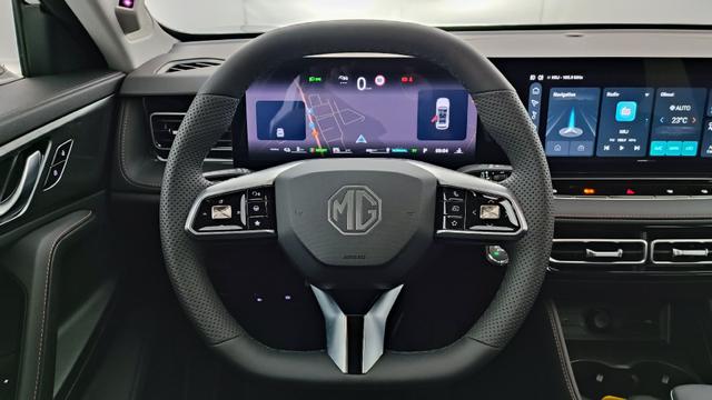 MG EHS Luxury 