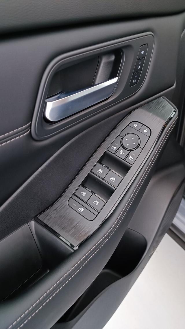 Nissan X-Trail N-TREK 