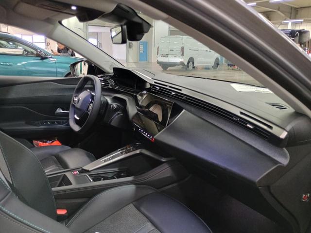 Peugeot 308 Allure 130 hp EAT8 