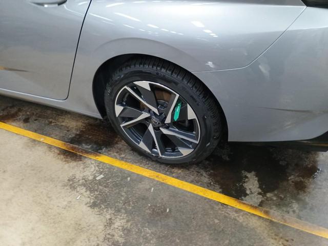 Peugeot 308 Allure 130 hp EAT8 