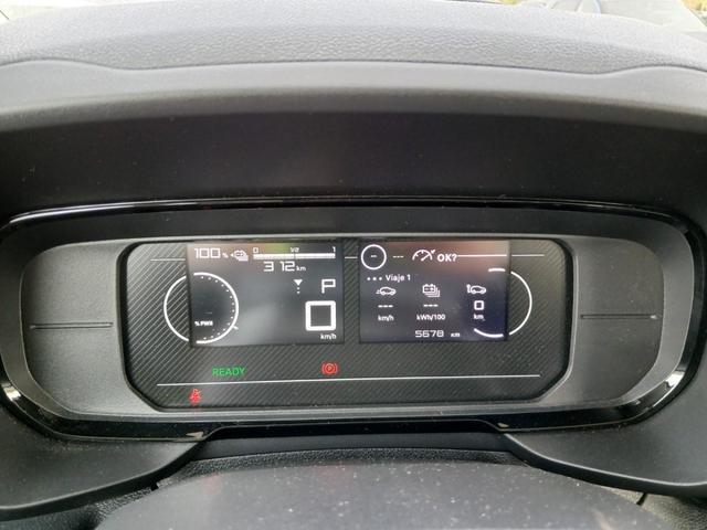 Citro&euml;n &euml;-Berlingo PLUS 