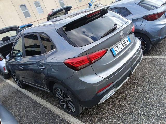 MG ZS Luxury 