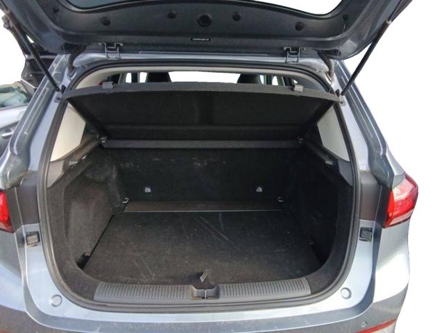 MG ZS Luxury 