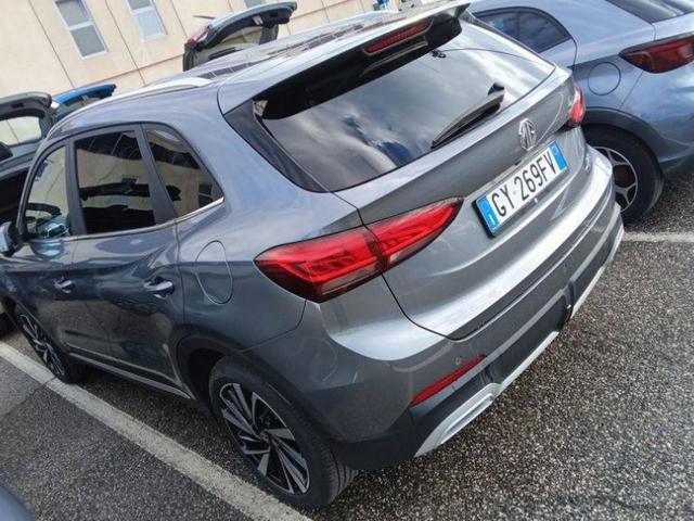 MG ZS Luxury 