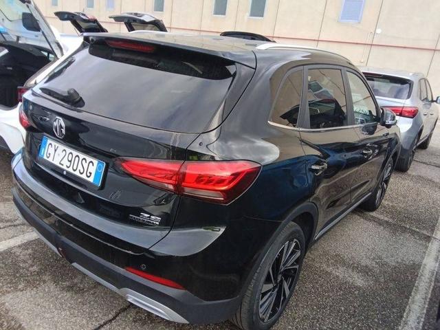 MG ZS Luxury 