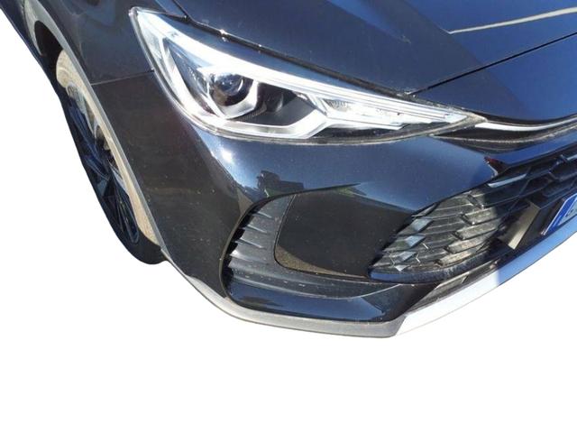 MG ZS Luxury 