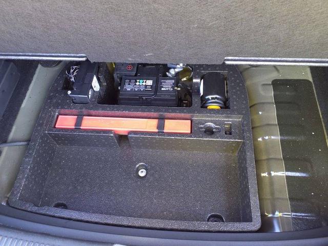 MG ZS Luxury 
