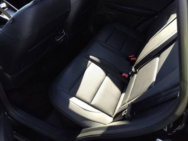 MG ZS Luxury 