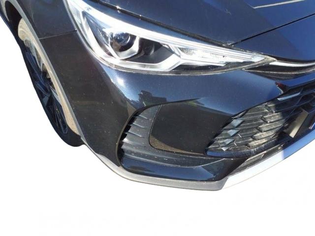 MG ZS Luxury 