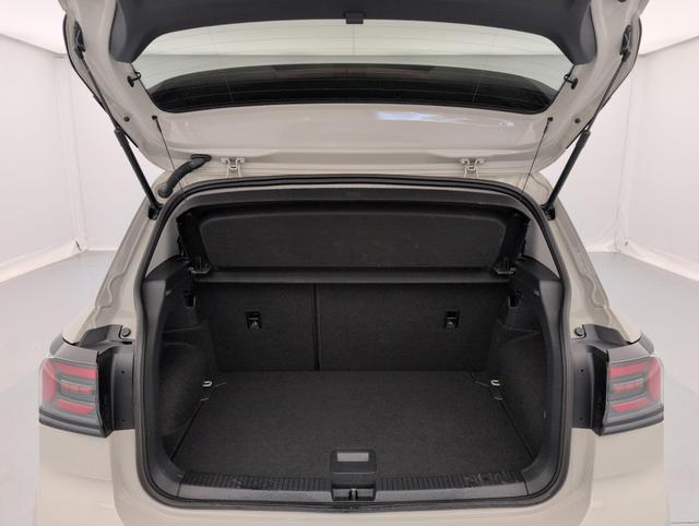Volkswagen T-Cross Life Plus 