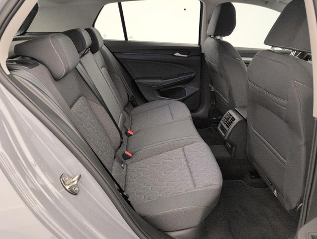 Volkswagen Golf Life Plus 