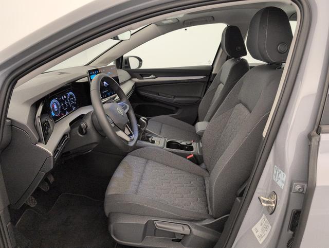 Volkswagen Golf Life Plus 