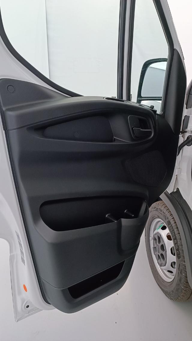 Iveco Daily 35S16BA8 12m3 
