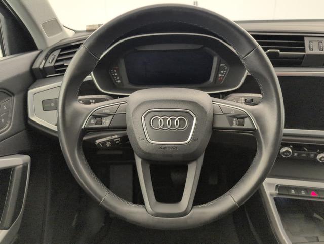 Audi Q3 design 