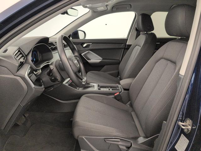 Audi Q3 design 