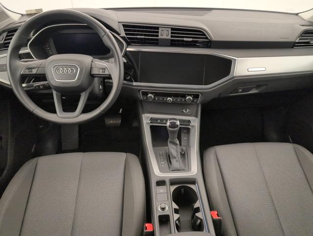 Audi Q3 design 