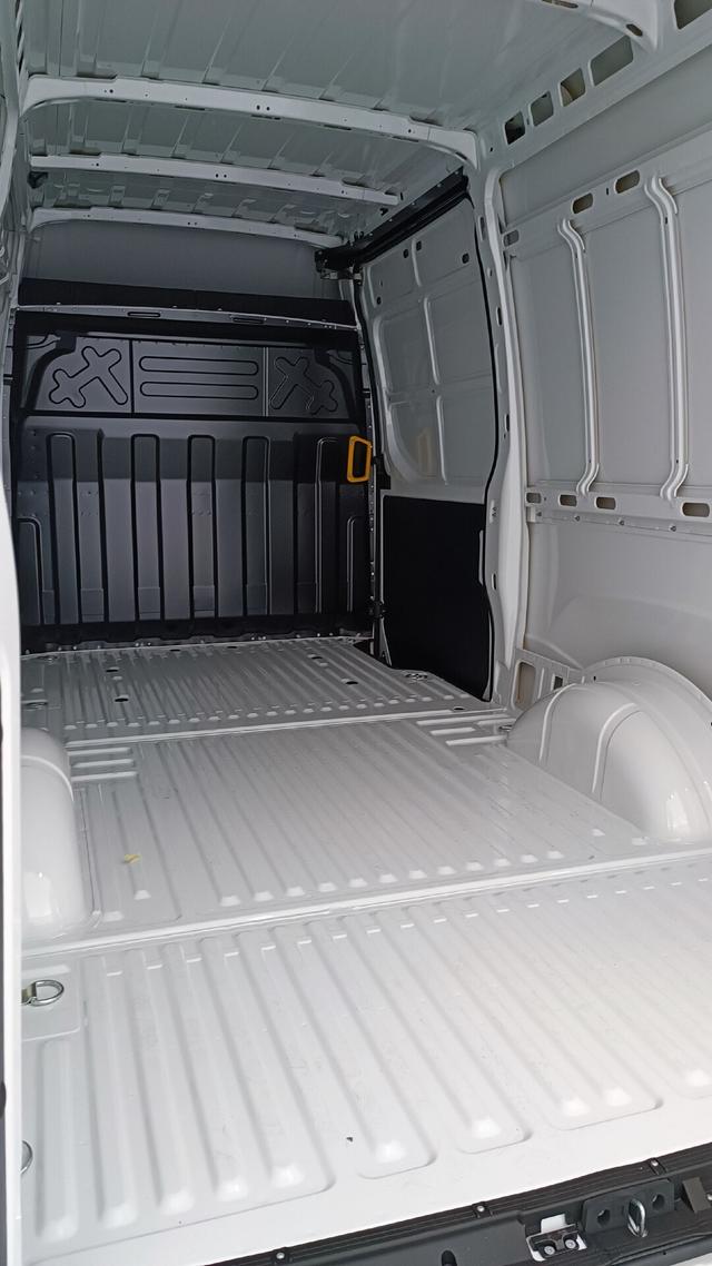 Iveco Daily 35S16BA8 12m3 