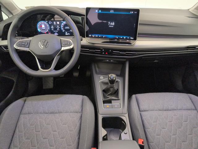 Volkswagen Golf Life Plus 